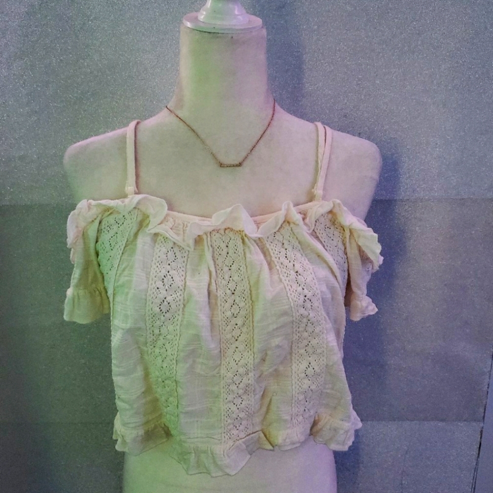 Of the shoulder top